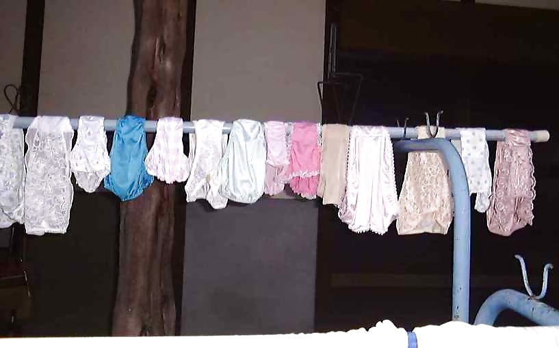 Bragas en la línea
 #26981168