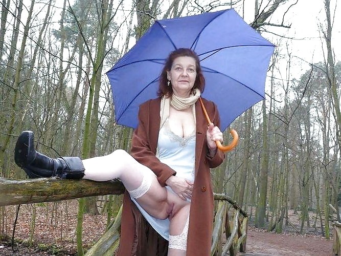 Maduras y abuelas
 #29390030