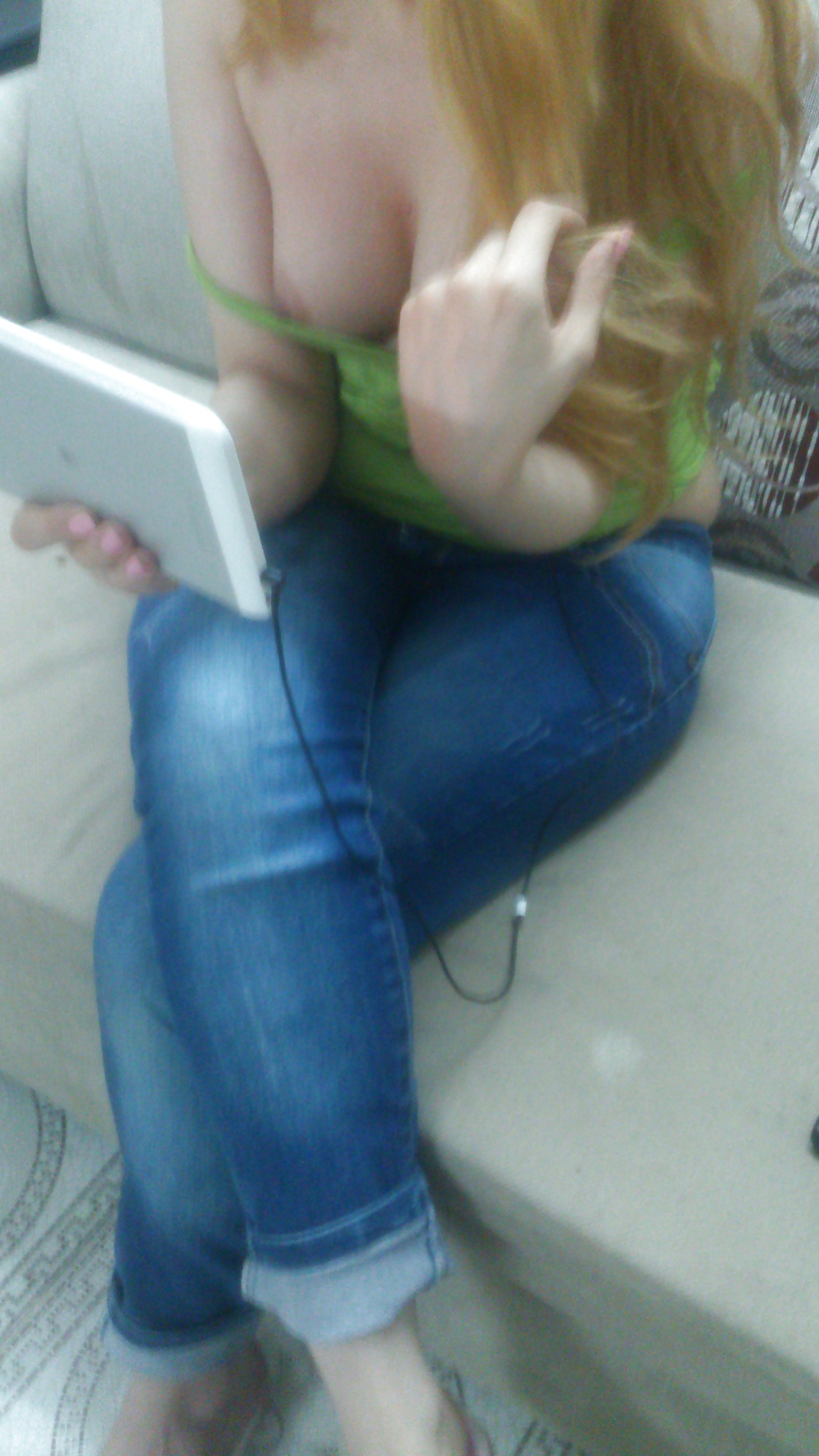 Mi esposa 2
 #31022500