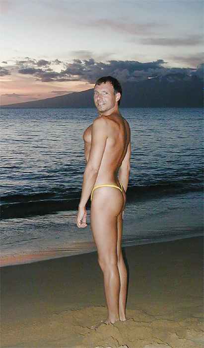 Maui spiaggia bikini picrtures
 #32975697