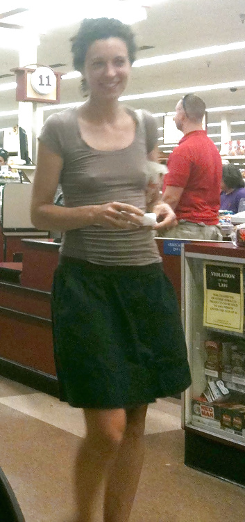 Braless 1 #34110025
