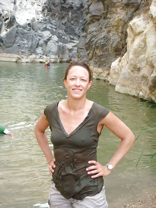 Braless 1
 #34110073