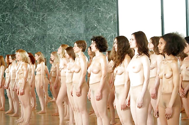 ナイロンの下のブッシュ
 #28944014