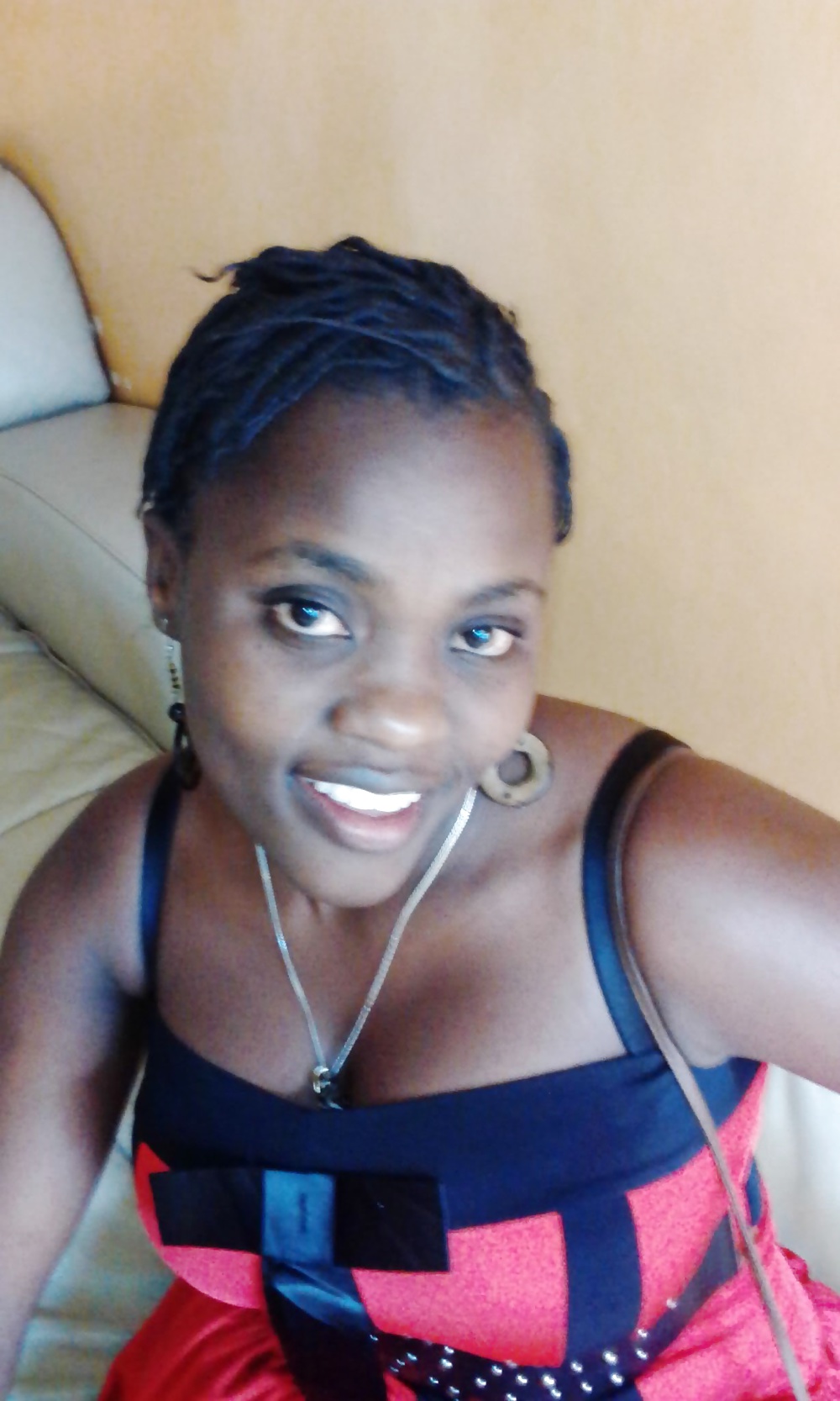 Monique, 20 anni la mia recente ragazza kenya 4
 #40549845