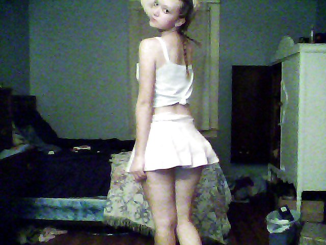 Rubia - desnuda
 #35872254