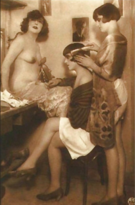 Vintage  Lesbian & Courtship-num-001 #26893823