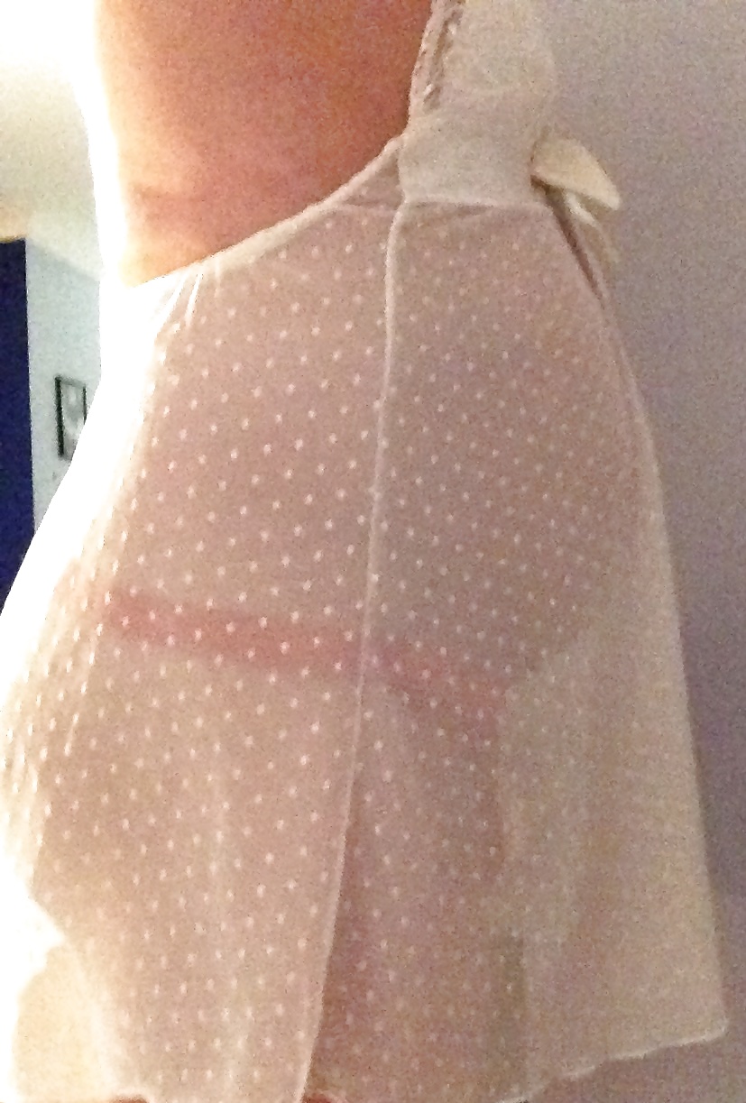 Curvy grasso incinta teen babe in vedere attraverso lingerie
 #40773012