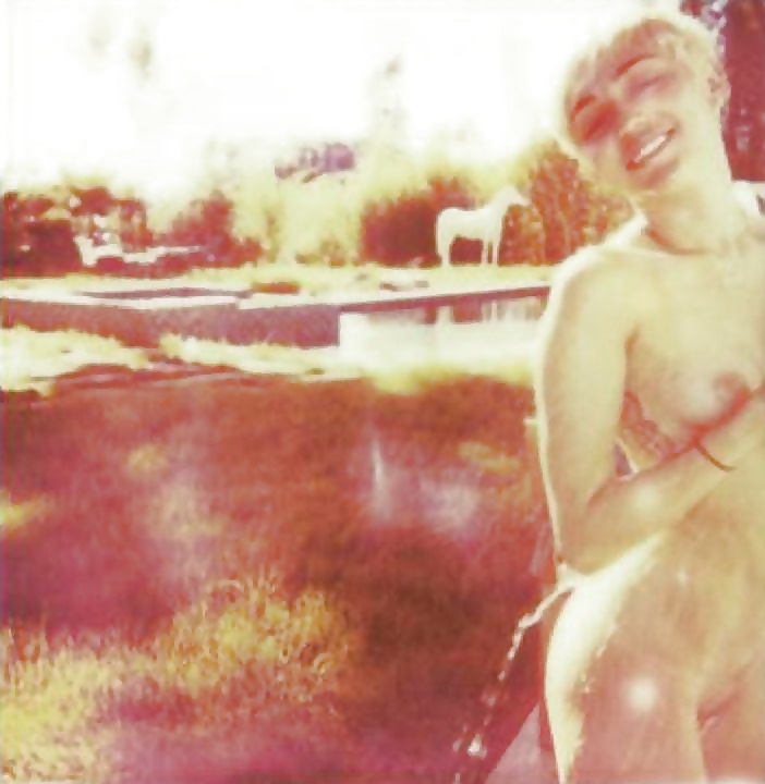 Miley Cyrus - Dirty Nackt Schlampe Für Einen Harten Fick #40757961