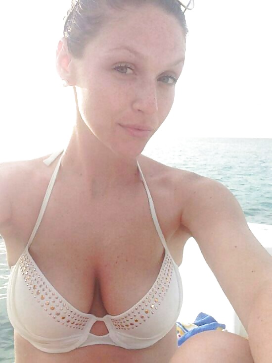 Hotties random #33080310