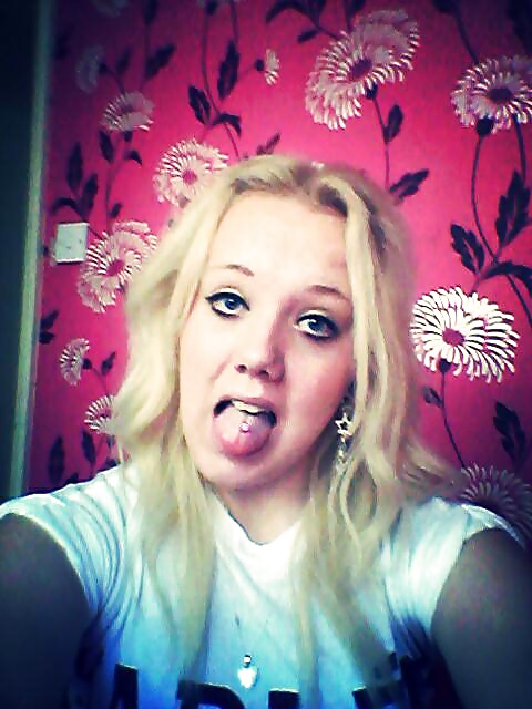 Putas de sexo cibernético
 #24665368