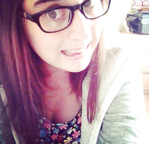 フェイスブックガール：ターシャ
 #38792325