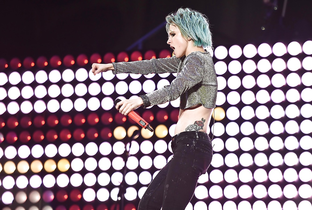 Hayley Williams #32841396