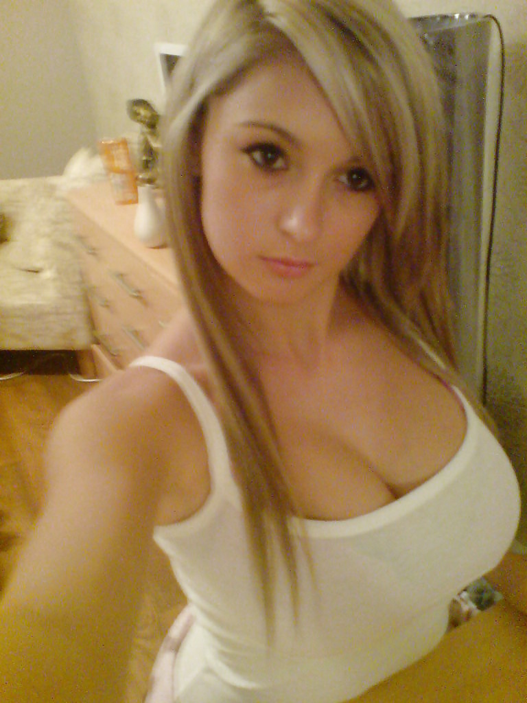 Amateur Tits and Cleavage 1 #23319103