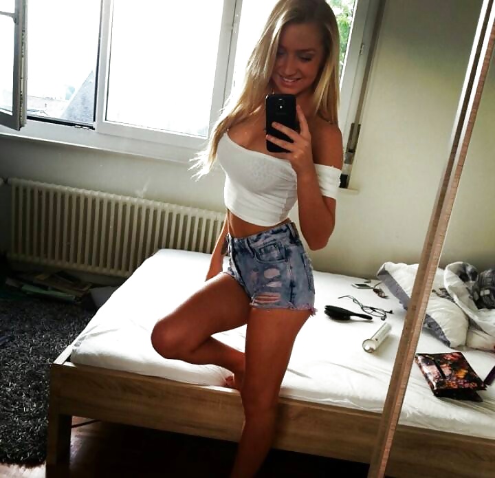 Hot Blonde German Teen #28281117