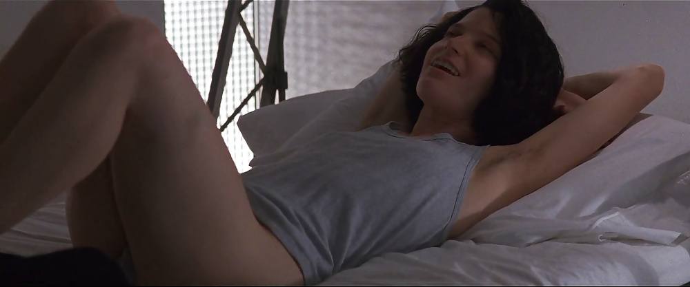 Bridget Fonda - Point of No Return Caps #28624089