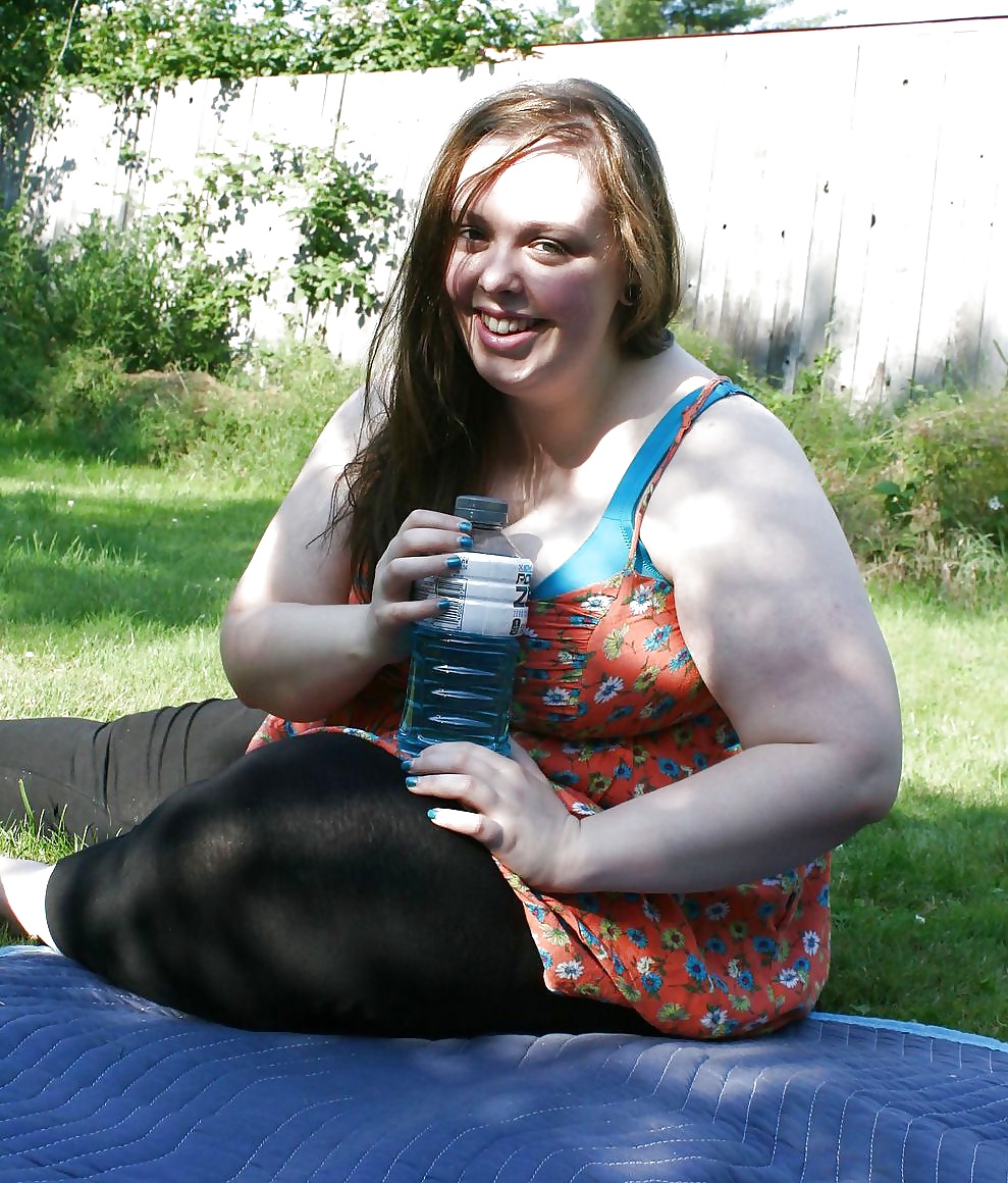 Cuties with Curves #24848560