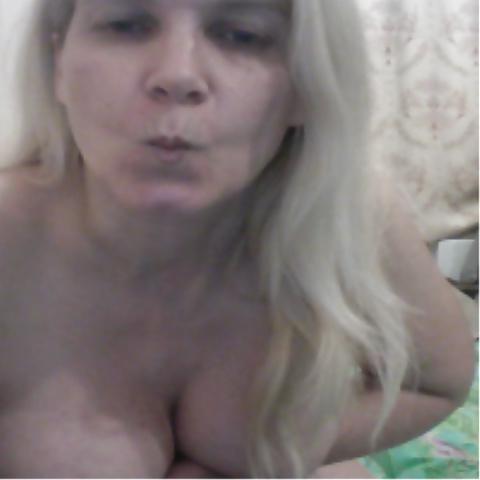 Tania blonde Russian MILF teasing by e mail #32914656