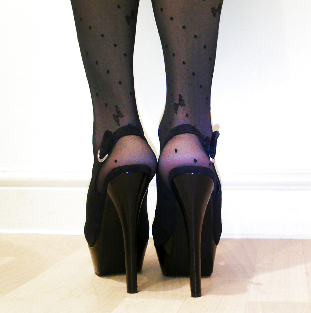 Mes Nouveaux Talons Et Lingerie X #34865476