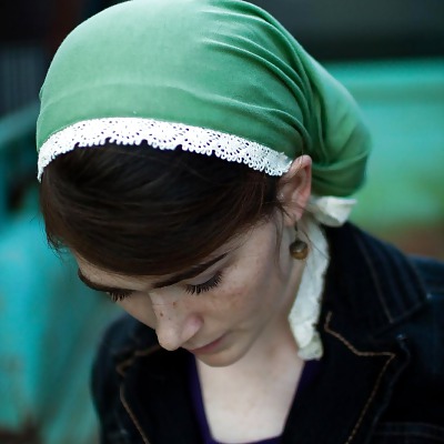 Frauen Mit Kopfbedeckung #23169548