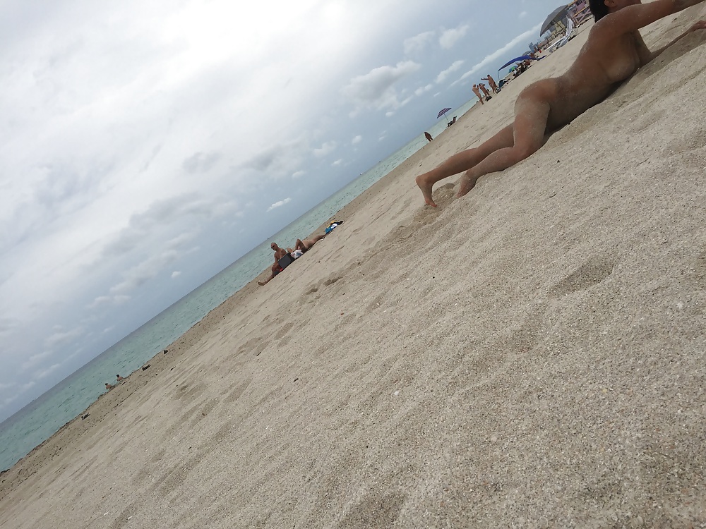 ベネズエラからの熱い裸のビーチガール
 #32007398