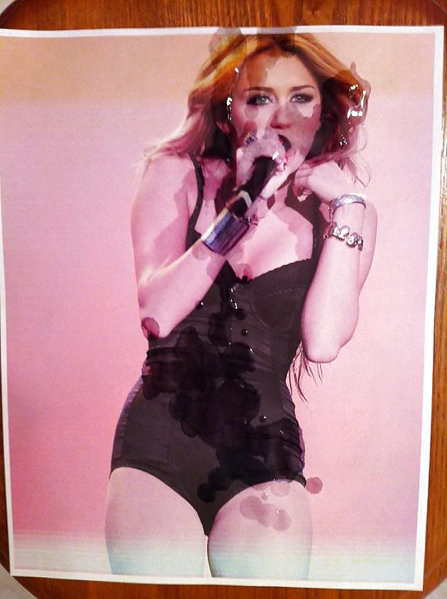 Celeb cum pics
 #35527979