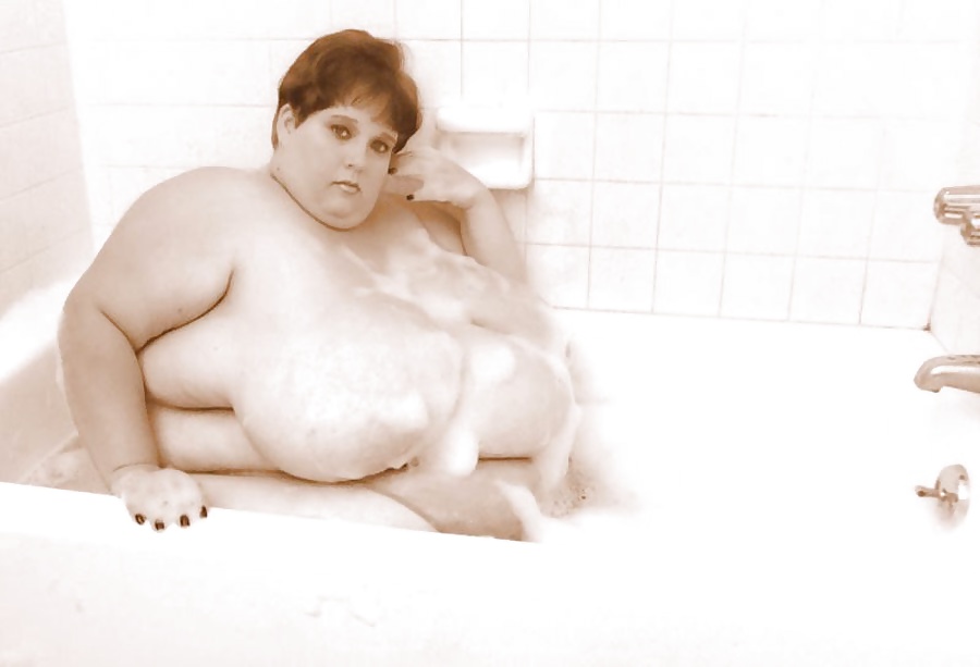 Ssbbw = super size beautiful bath woman
 #35218819