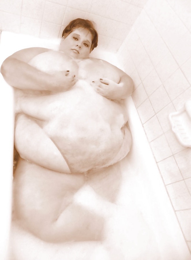 Ssbbw = super size beautiful bath woman
 #35218835