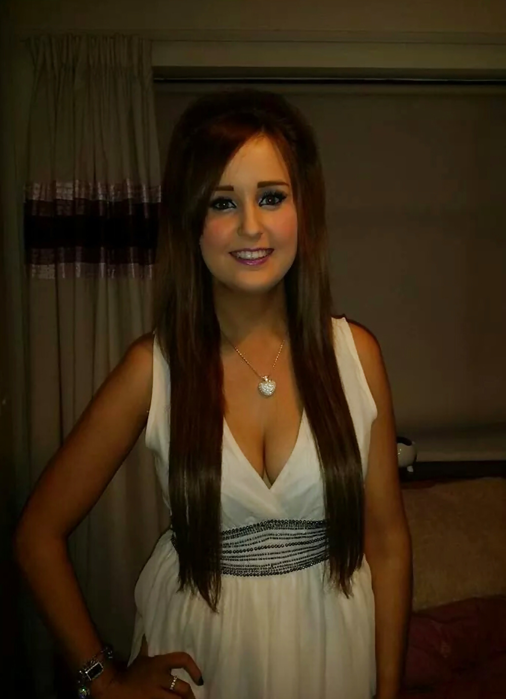 My enticing girlfriend with brown hair...trip away feedback 