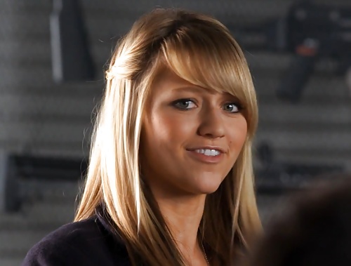 Hermosa rubia johanna braddy 
 #39946636