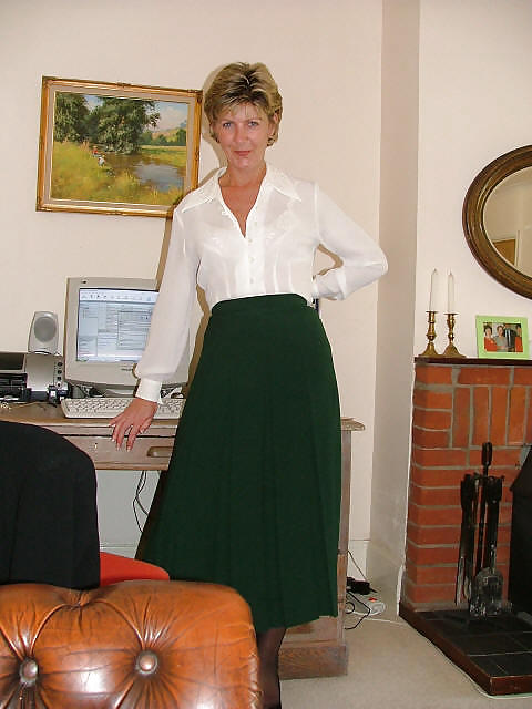 Sara on computer #34528977