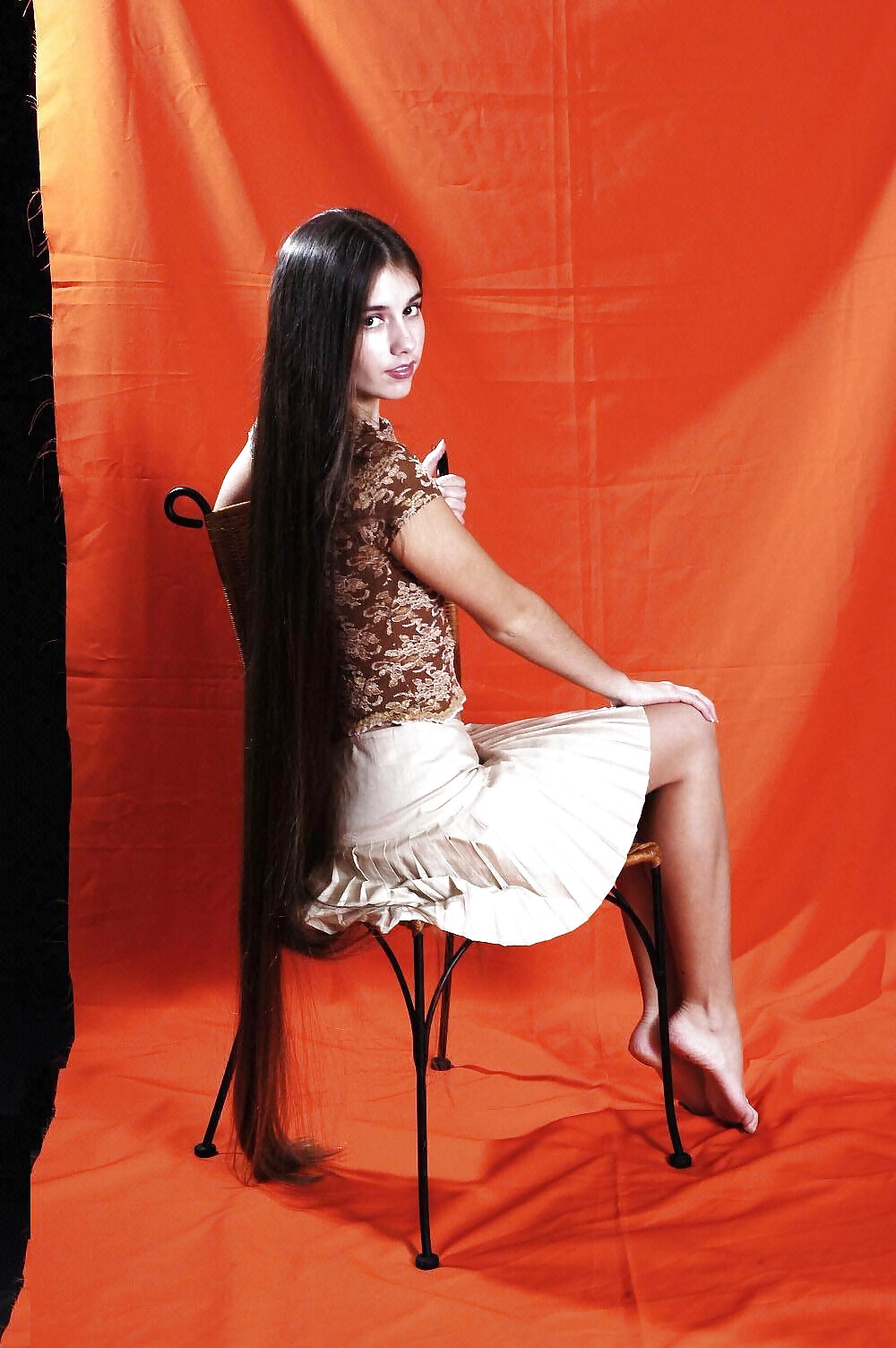 Beautiful Teen With Insanely Long Hair - 01 #28683482