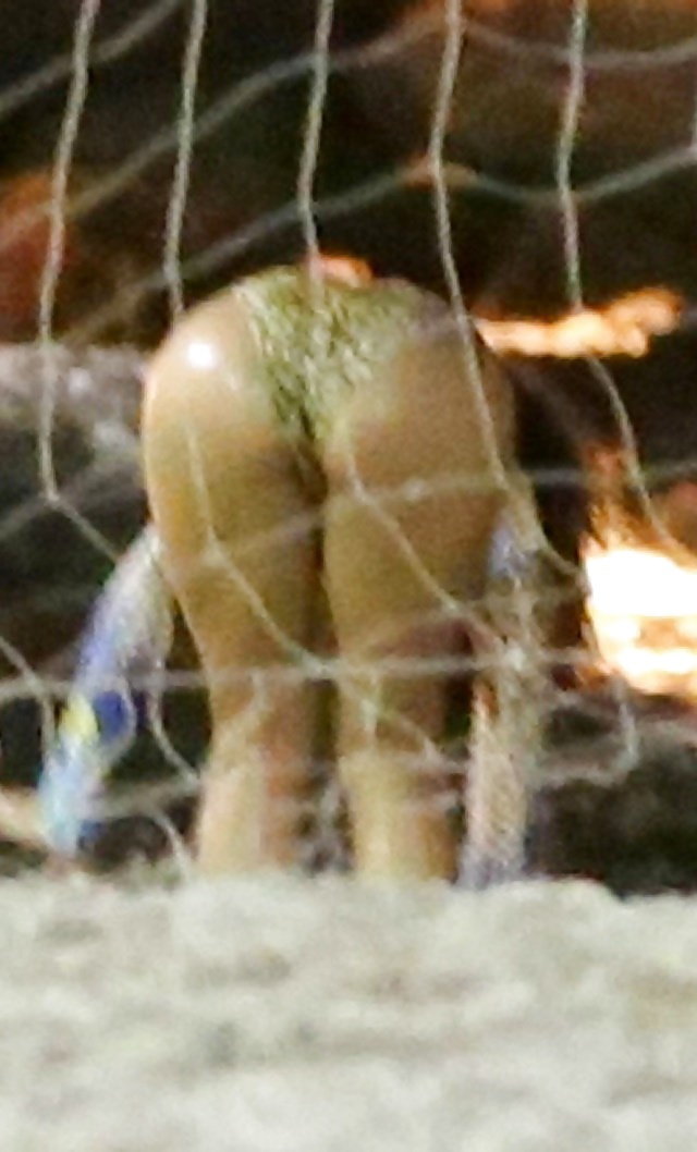 Rihanna rio de janeiro fotos en bikini
 #28021284