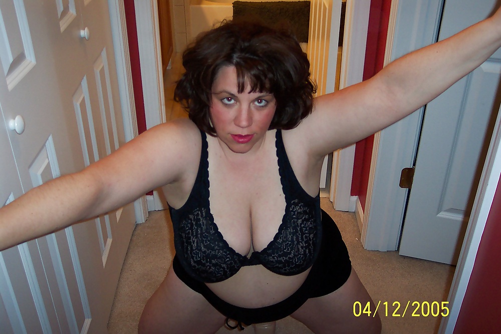 She Thinks She Is Too Fat #31085102