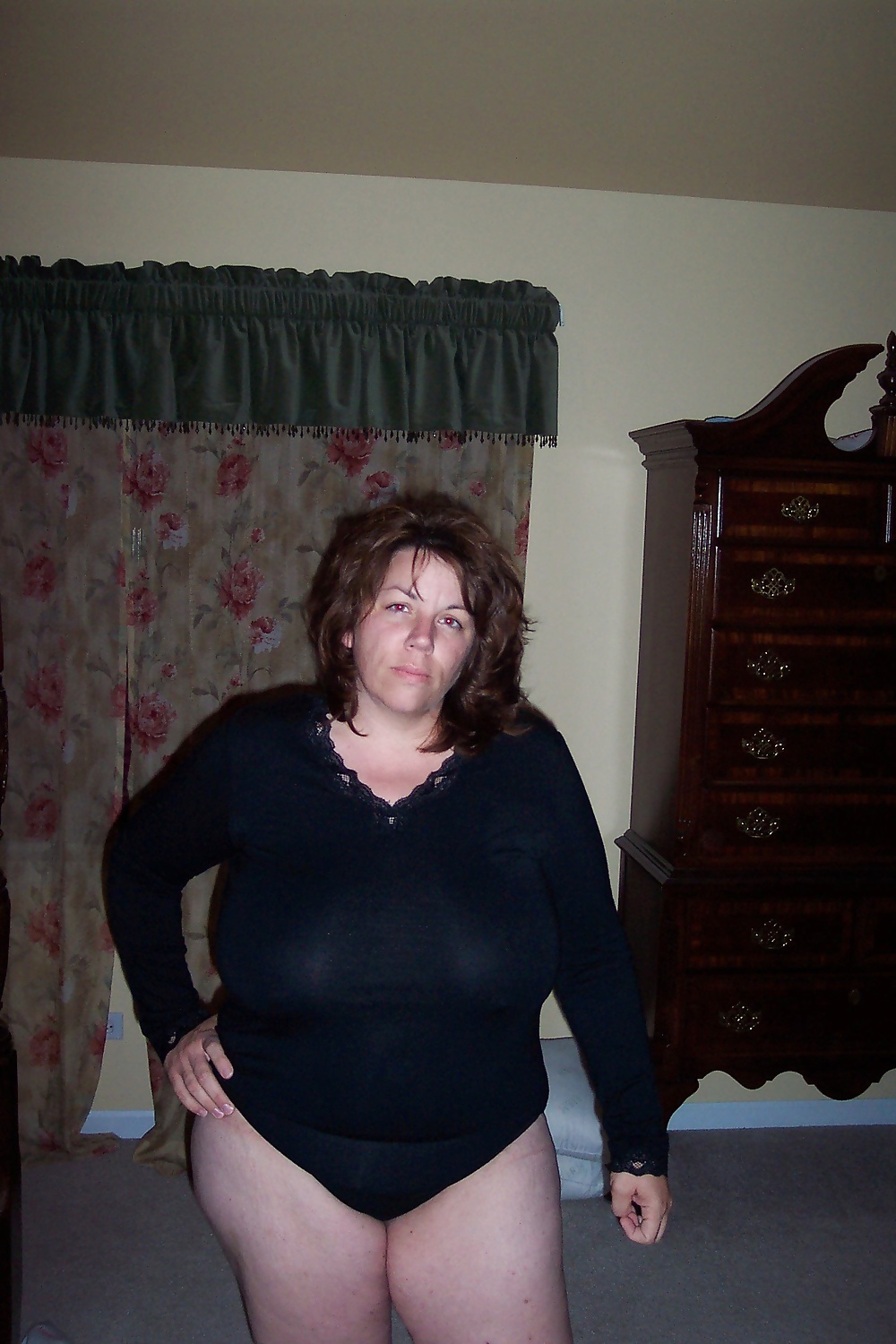 She Thinks She Is Too Fat #31085113