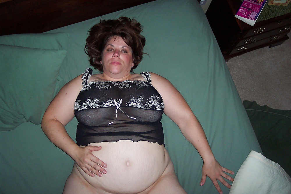 She Thinks She Is Too Fat #31085128