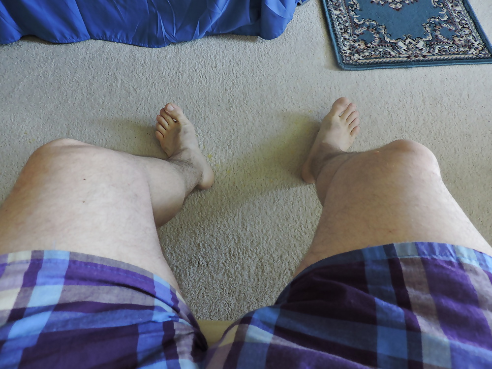 More Bare Feet and Flip Flops #40914926