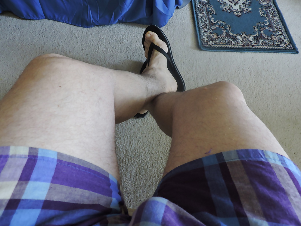 More Bare Feet and Flip Flops #40915003