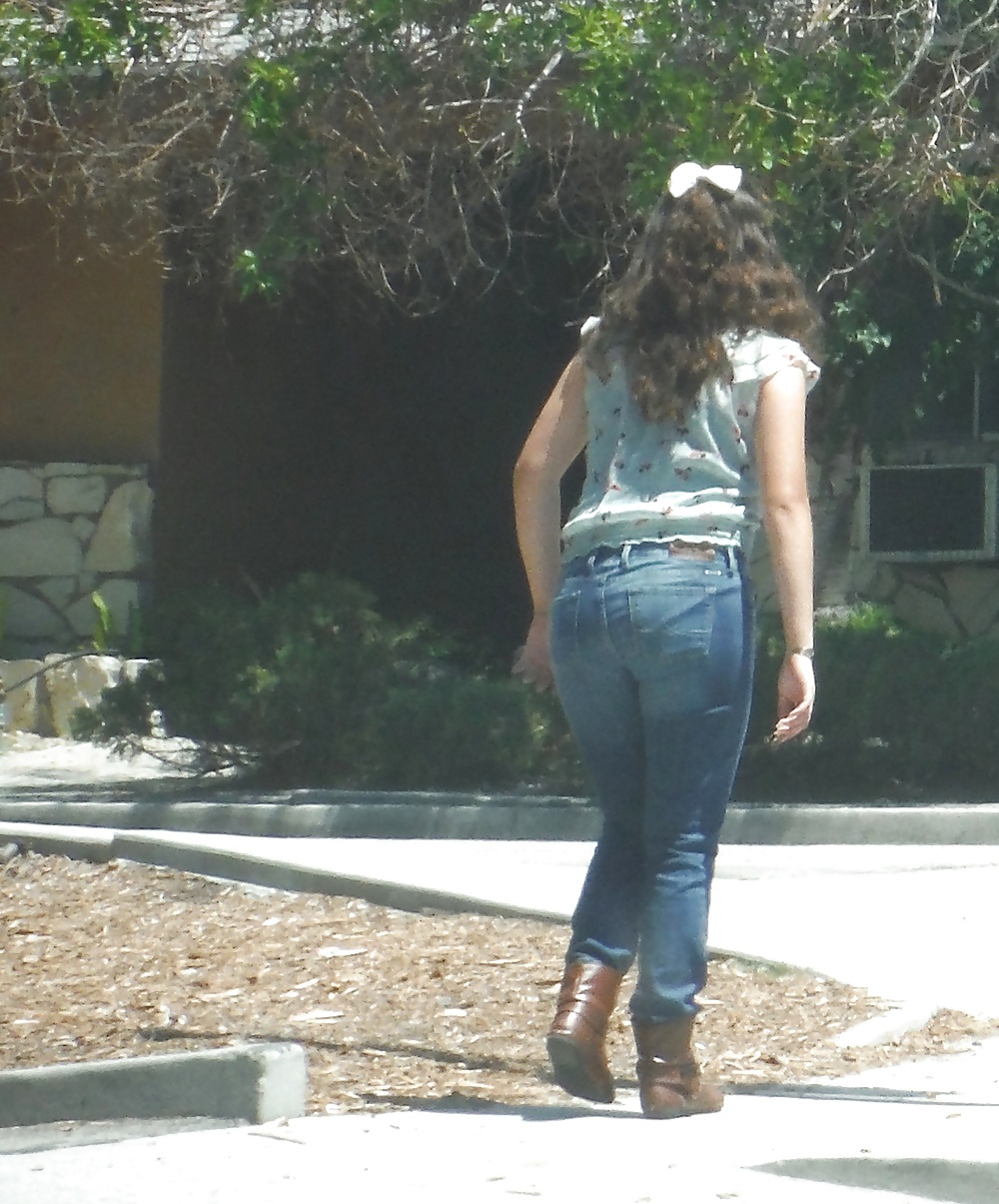 Popular teen girls ass & butt in jeans Part 5 #28735441
