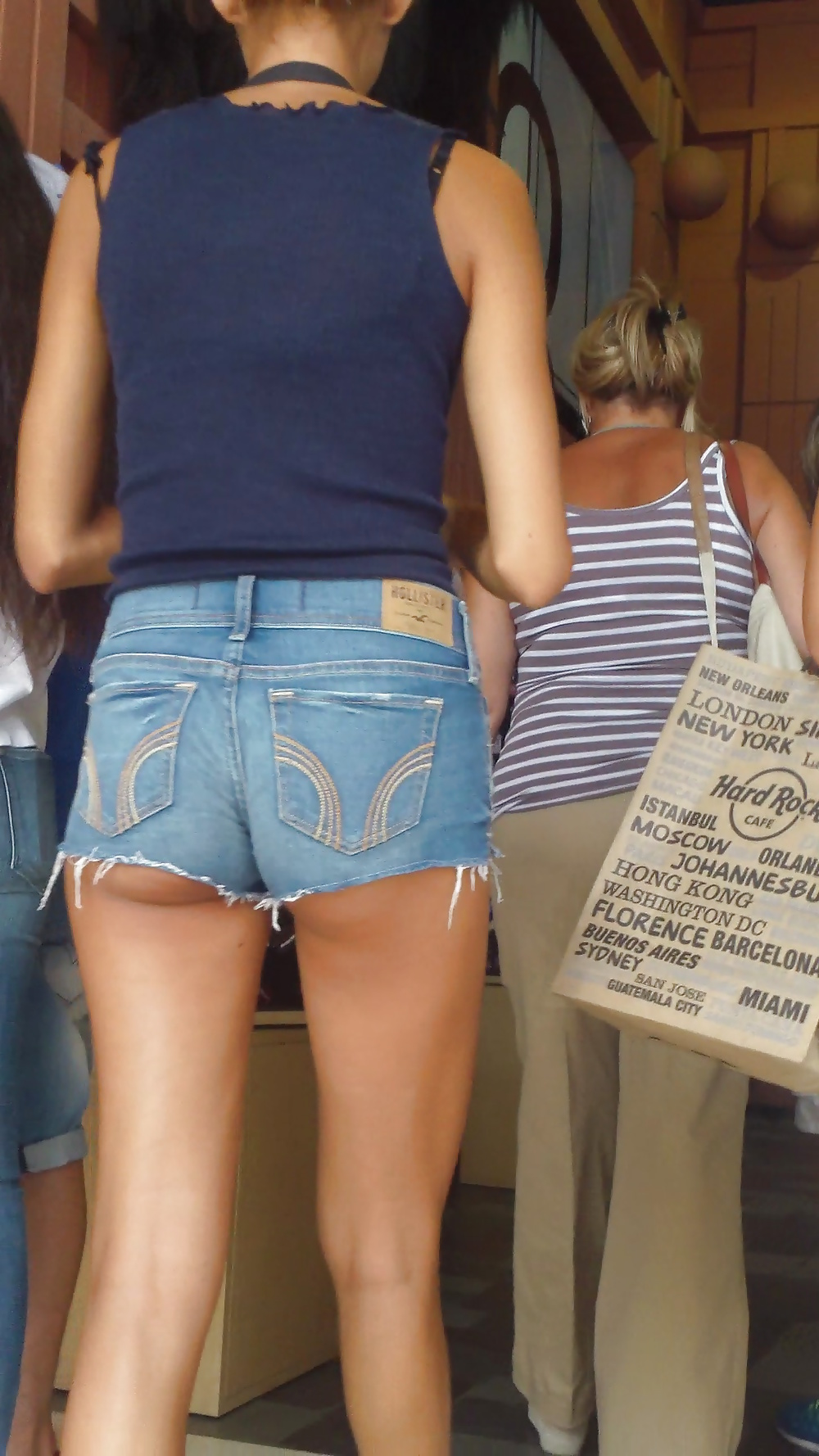 Popular teen girls ass & butt in jeans Part 5 #28736022