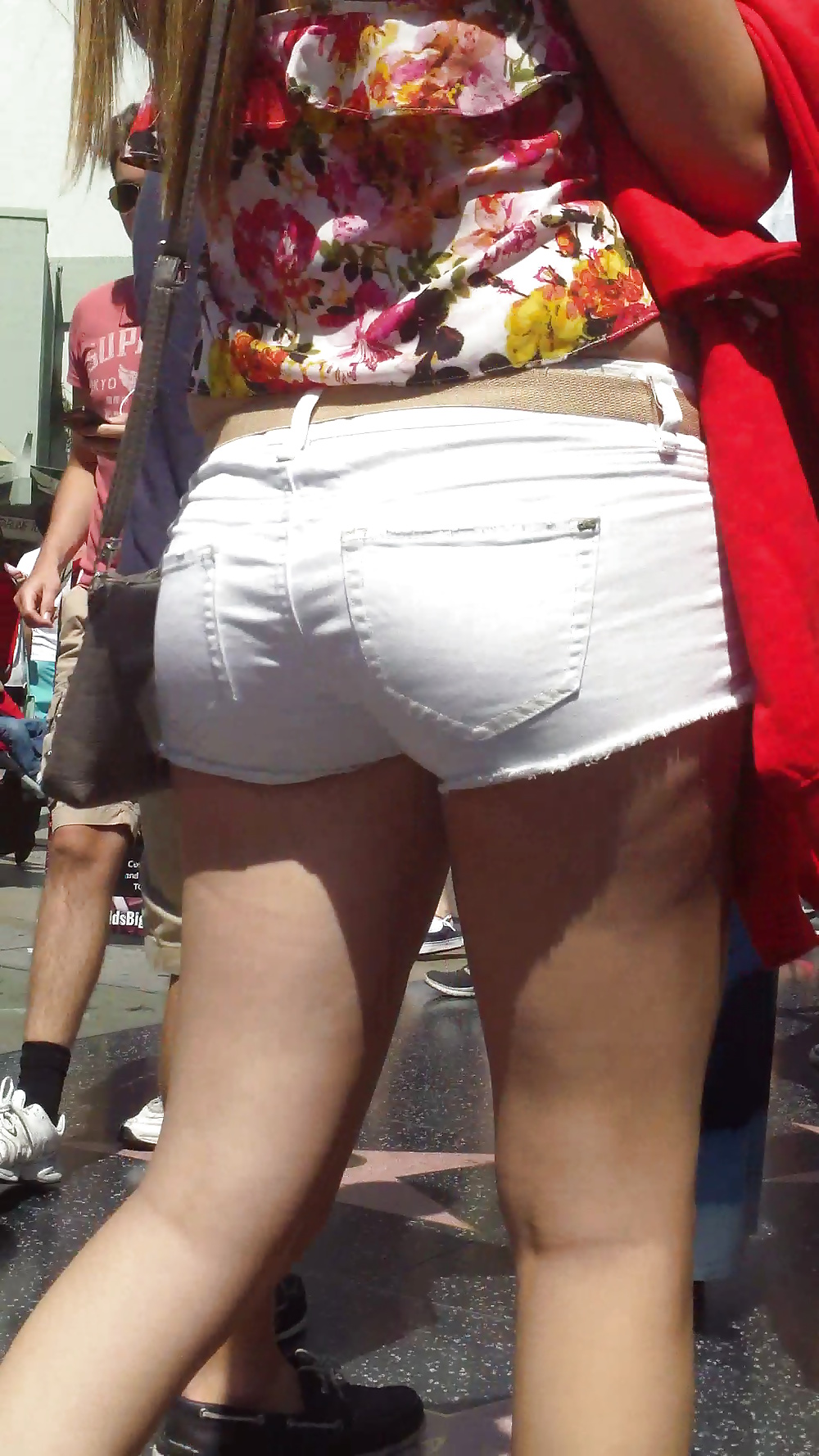 Popular teen girls ass & butt in jeans Part 5 #28736119
