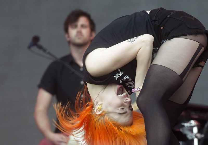 Hayley Williams ass pics 2!!!! #24376297