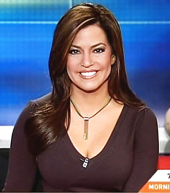 Newsbabe Robin Meade with Fakes 2 #32068943