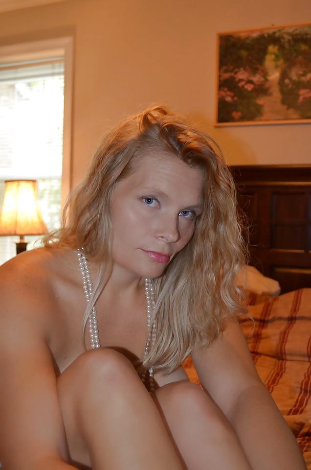 ALBERTA SOUSA #40701820