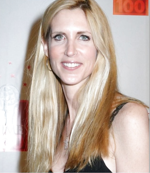 Adoro masturbarmi con la conservatrice Ann Coulter
 #38882235