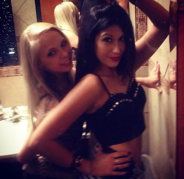 DCからのランダムな雛形
 #40922773