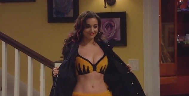 Molly Ephraim #23275180