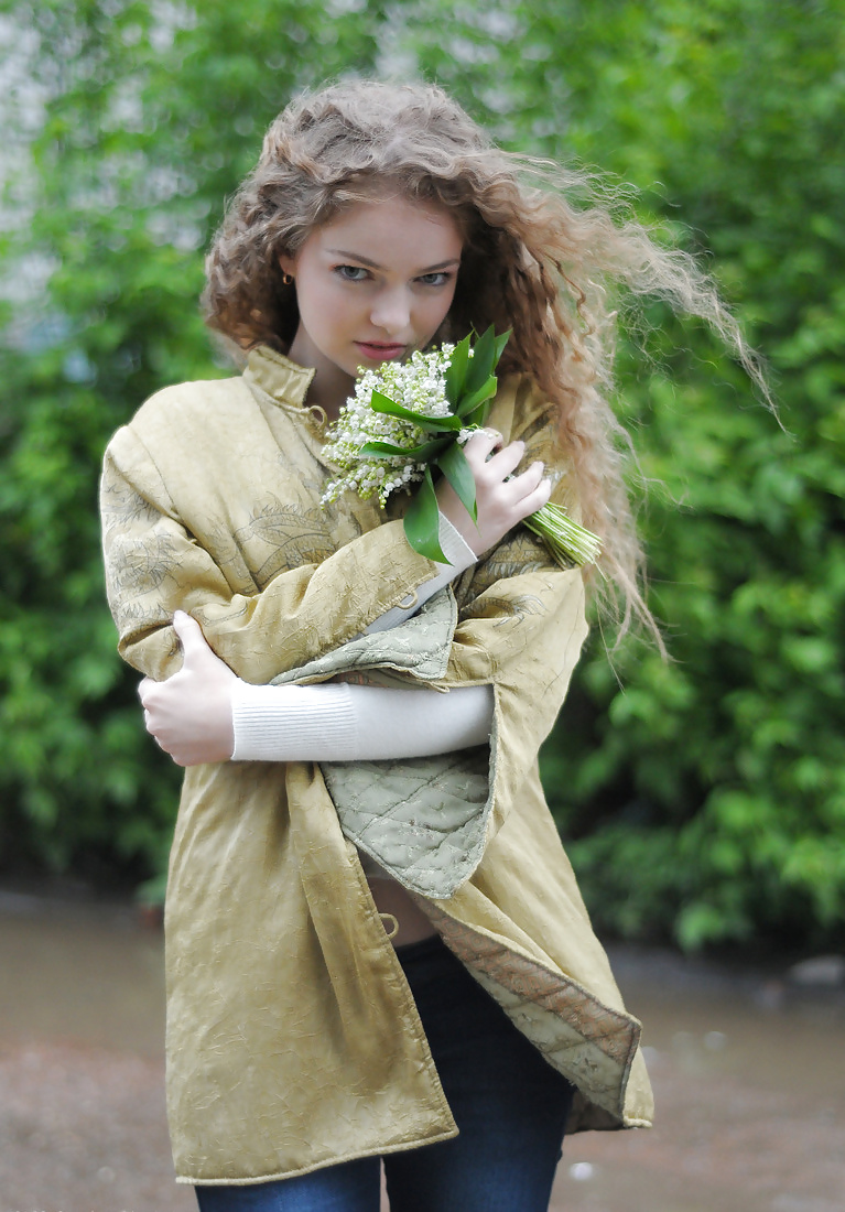 Teenie 781 #33041432