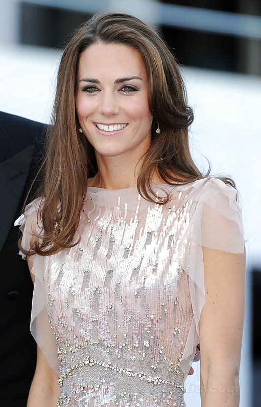 Kate Middleton #38015484