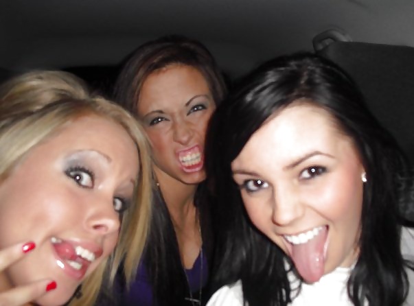 Amateur girls sticking out tongues #25462614