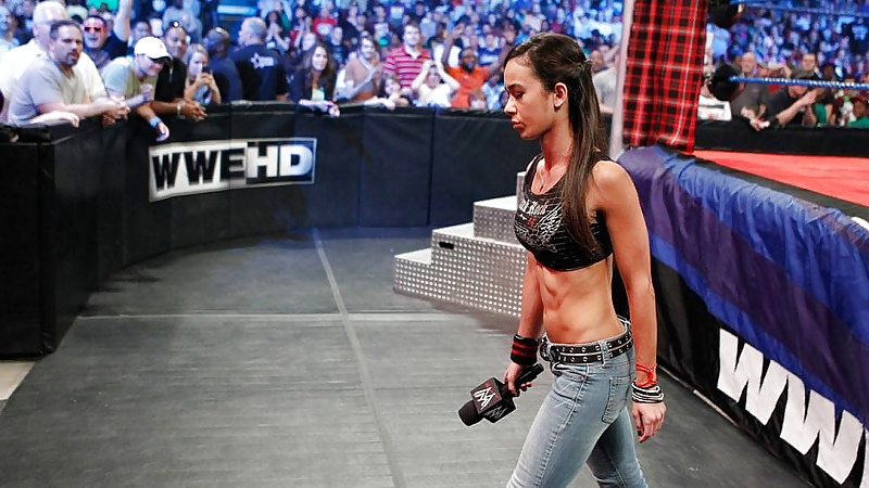 Aj lee
 #25627895